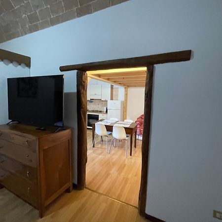 Piazzetta Del Forno Grazioso Bilocale Ad Assergi Extérieur photo