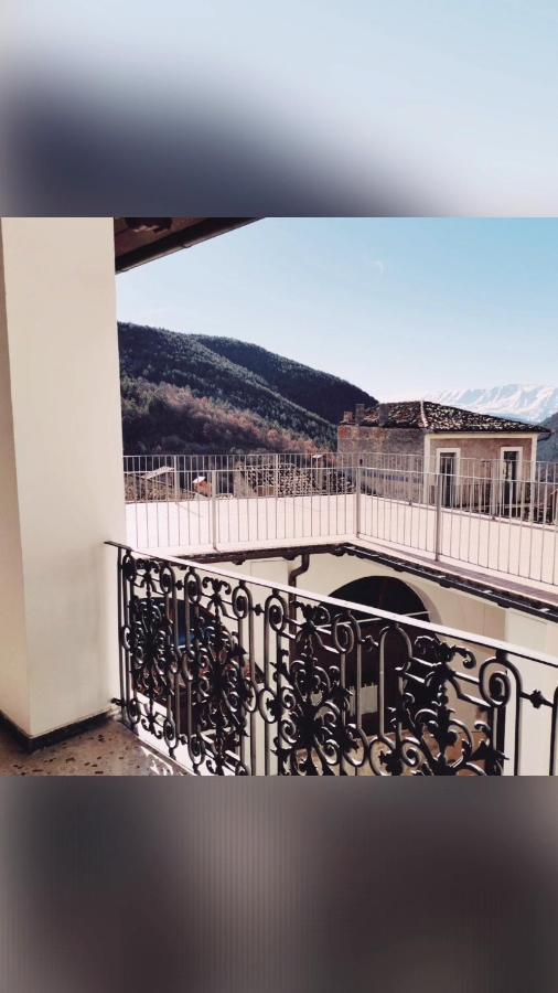 Piazzetta Del Forno Grazioso Bilocale Ad Assergi Extérieur photo